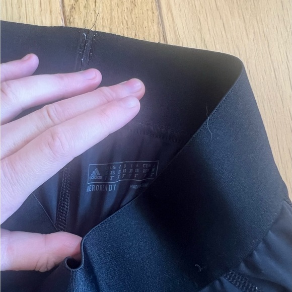 Adidas - Aeroready Bike Shorts - Picture 2 of 4